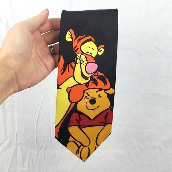 Vintage Disney Winnie the Pooh Neck Tie - Picture 1 of 5